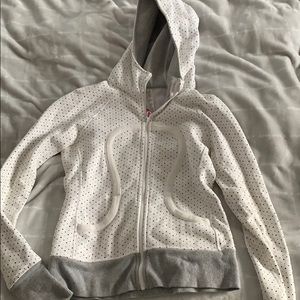 ✨ SALE - Lululemon size 6 hoodie✨